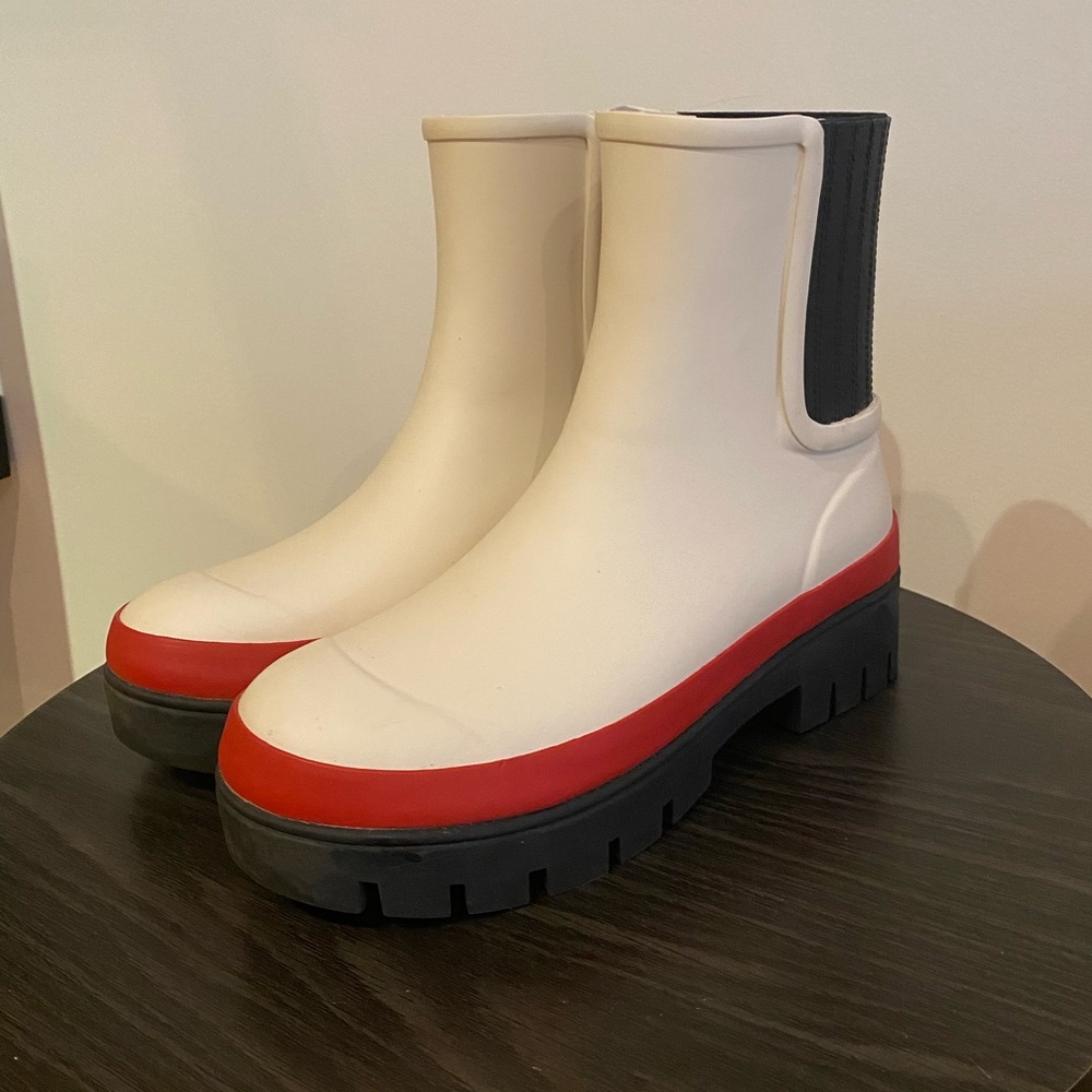 Tory Burch Women’s Foul Weather Ankle Rain Boots 7